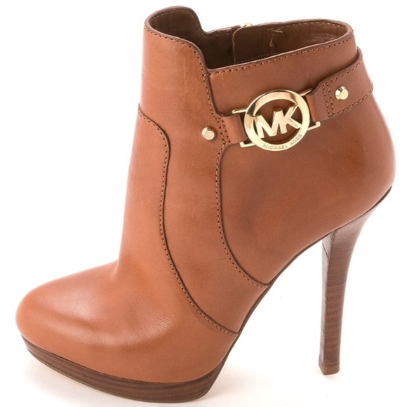 Michael kors wyatt ankle boots Clearance